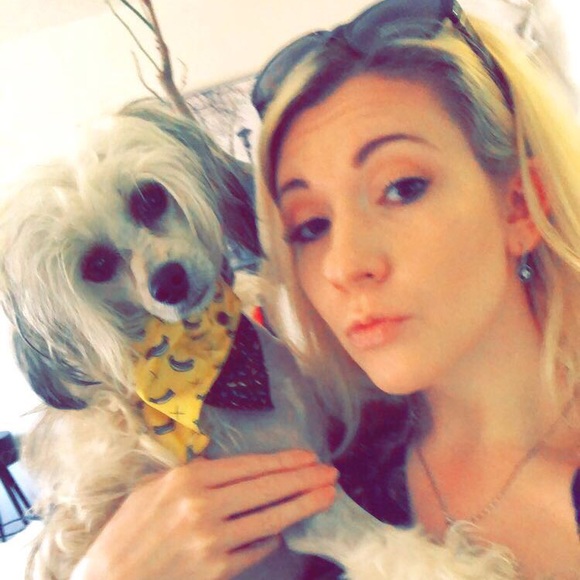 Meet your Posher, Katherine - Picture 3 of 3